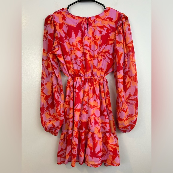 NWT Jessica Simpson Floral Long Sleeve Ruffle Dress with Side Cut Outs Size  S - Picture 8 of 13
